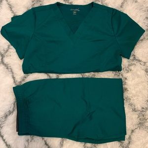 Green Sanibel Scrubs Set